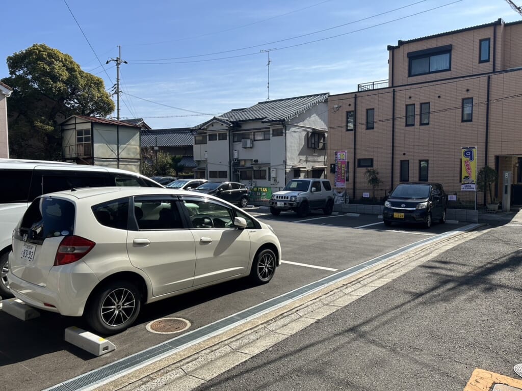 千里丘駅前駐車場