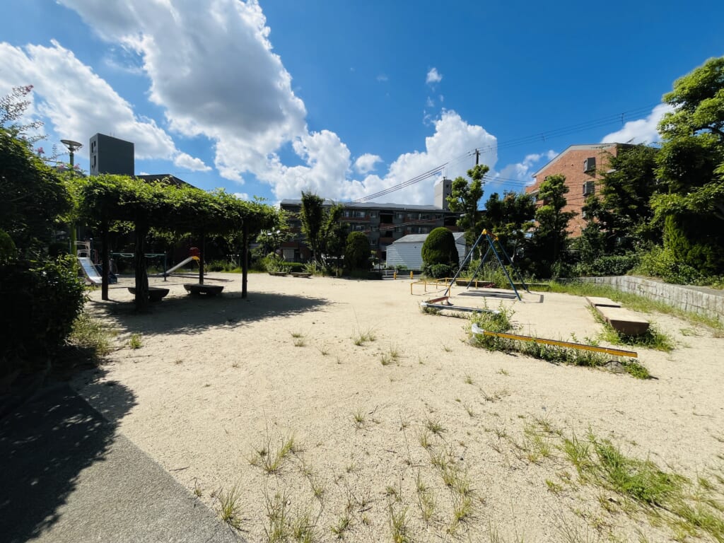 ユニハイム千里丘吹田清水2階 中古マンション販売中