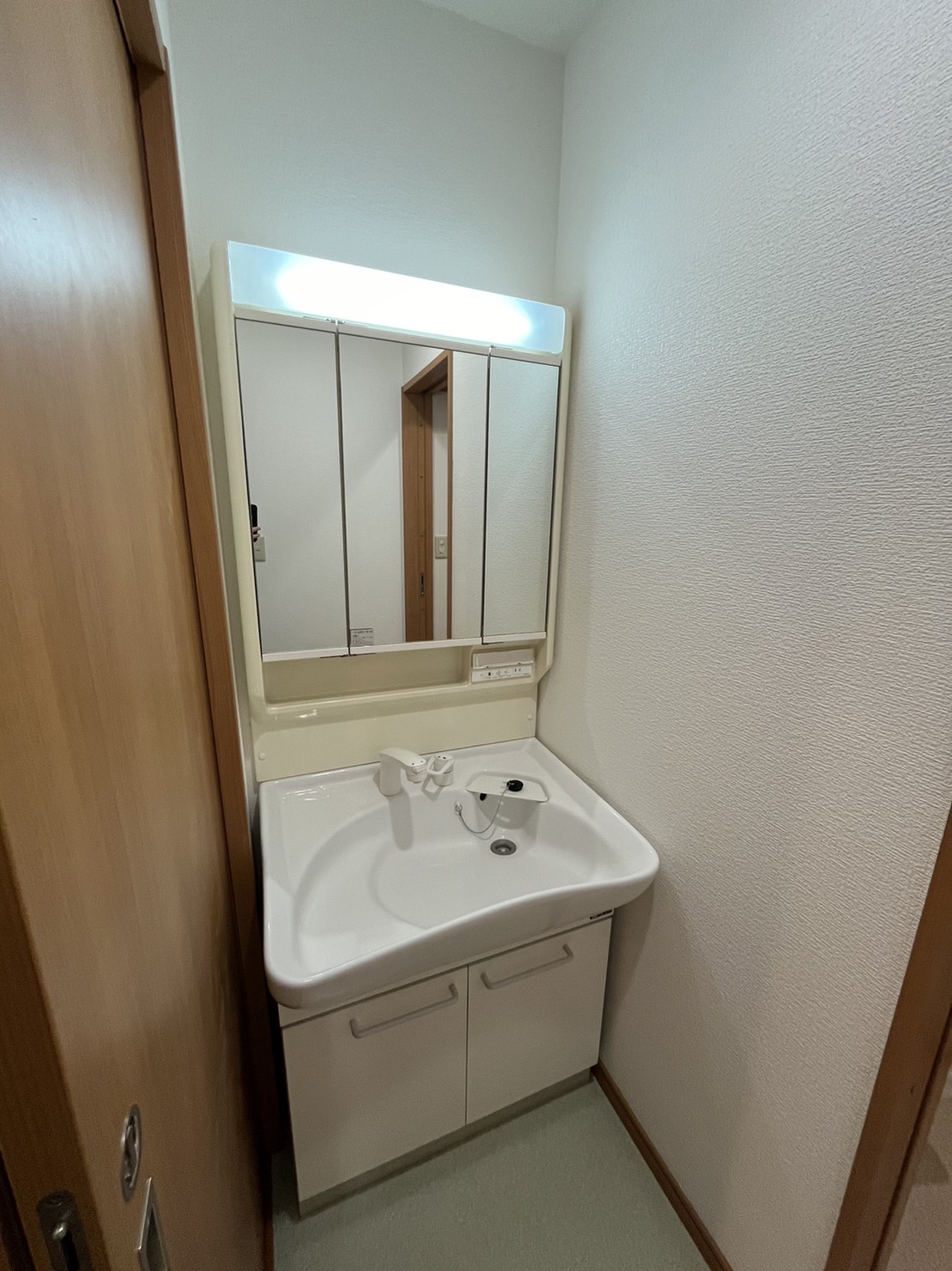 20240116013600 20240116013600