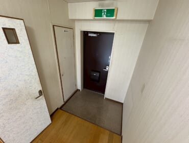  (玄関)