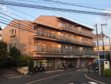 エマブル樫切山303号室